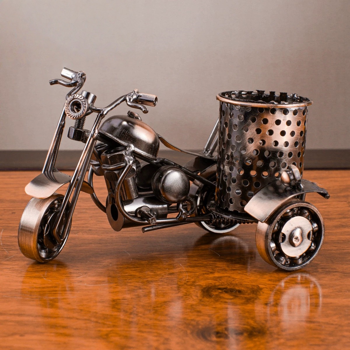 ヴィンテージバイクモデル金属製三輪鉄製アートバイクペンホルダ - Vintage Collectibles & More Llc Photos のレビューと価格