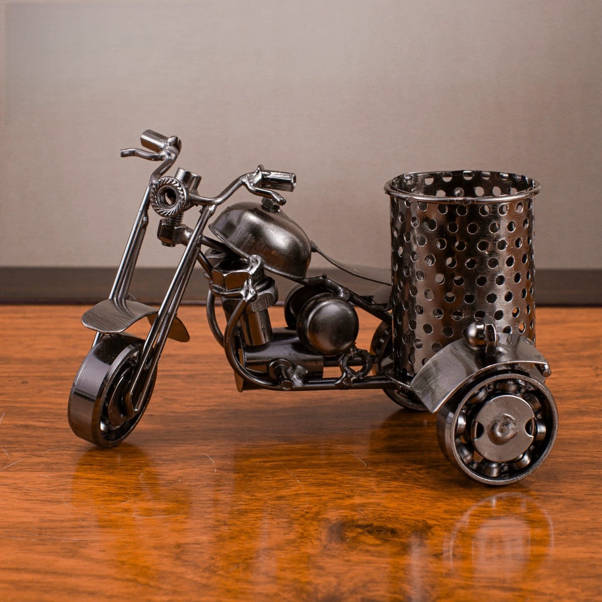 ヴィンテージバイクモデル金属製三輪鉄製アートバイクペンホルダ - Vintage Collectibles & More Llc Photos のレビューと価格